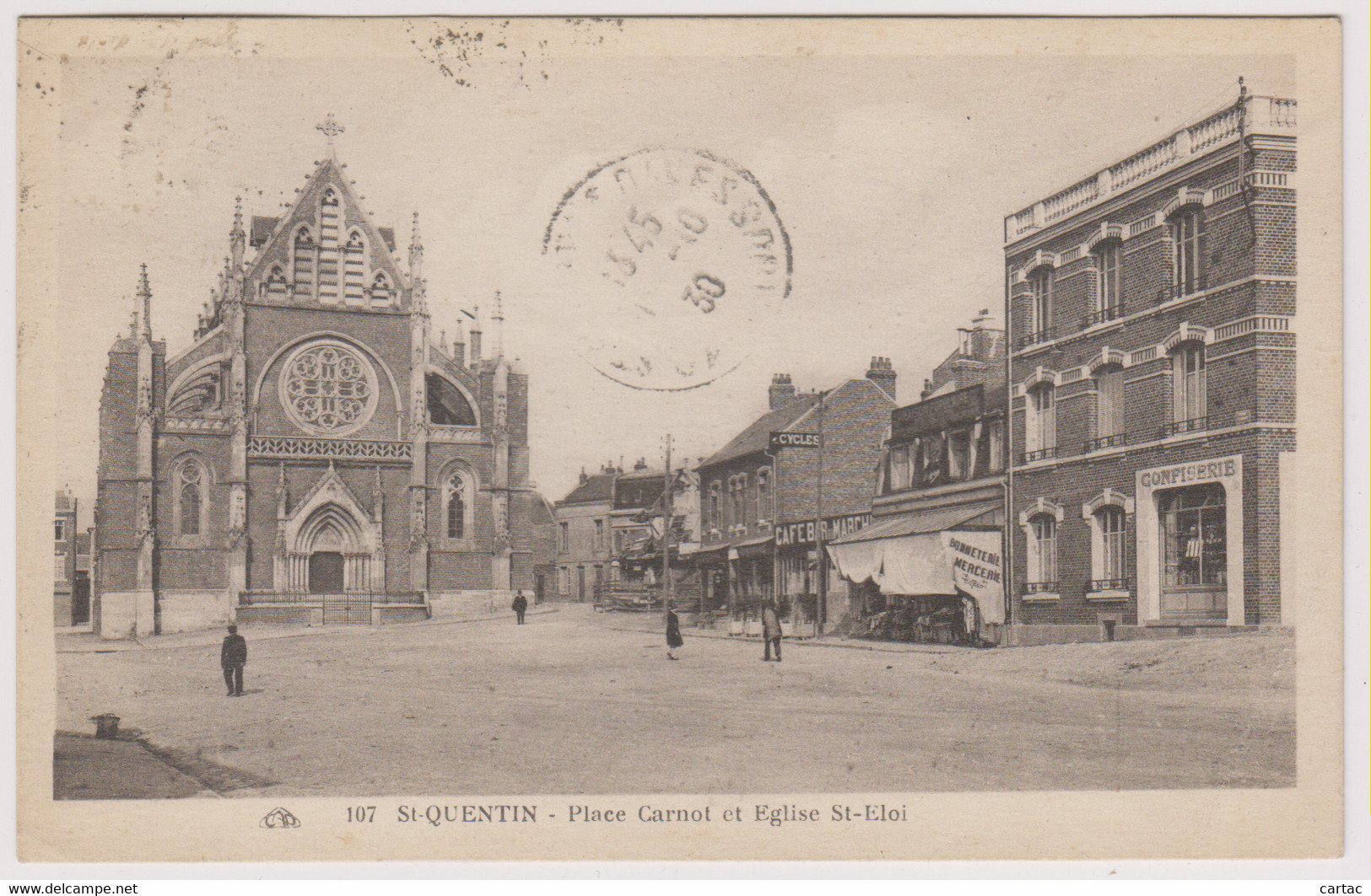 D78 - ST QUENTIN - PLACE CARNOT ET EGLISE ST ELOI - Quelques Personnes-Confiserie-Bonneterie/Mercerie-Café/Bar March???