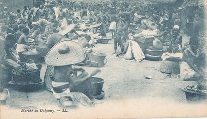 V 363/CPA    DAHOMEY -     MARCHE AU DAHOMEY