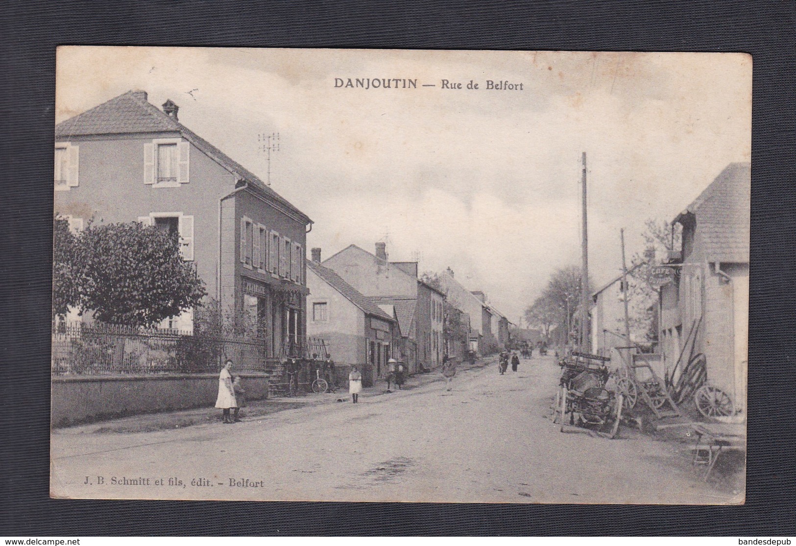 Danjoutin (90) La Rue de Belfort ( animée Ed. Schmitt )