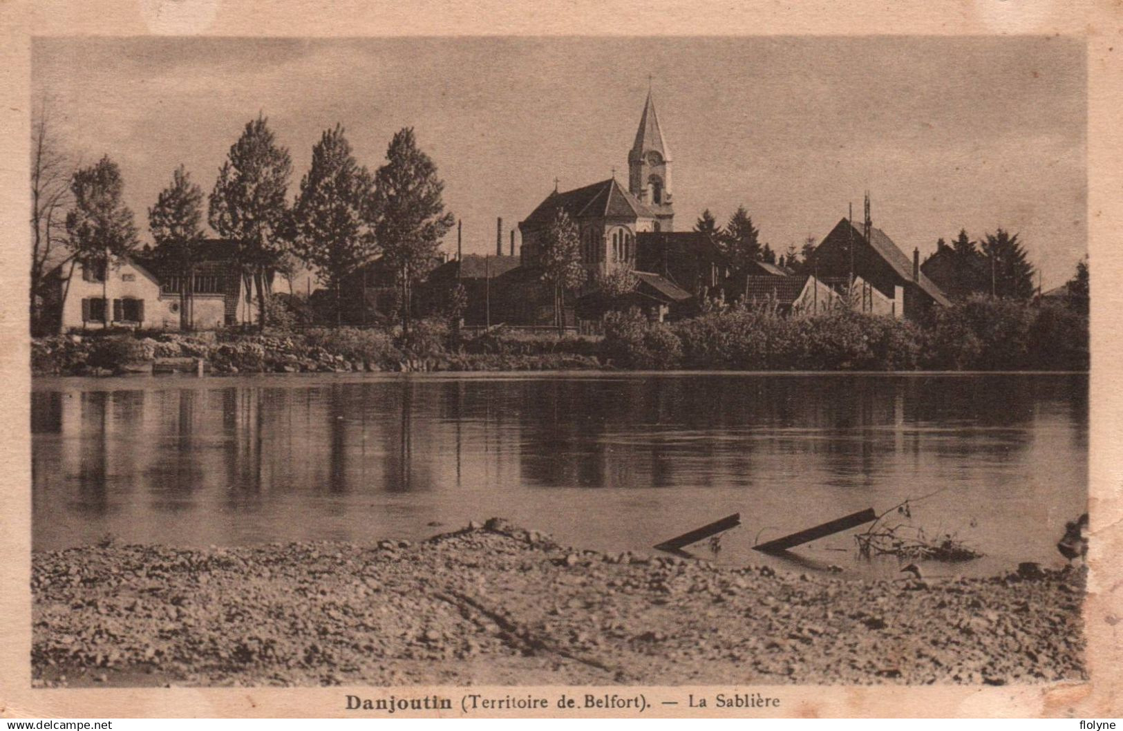 danjoutin - la sablière et le village