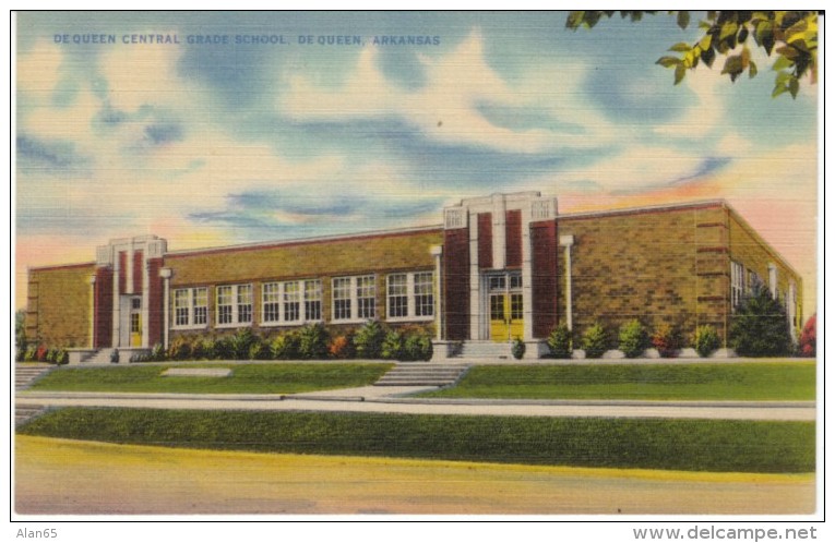 De Queen AR Arkansas, Central Grade School Building, c1930s/40s Vintage Linen Postcard