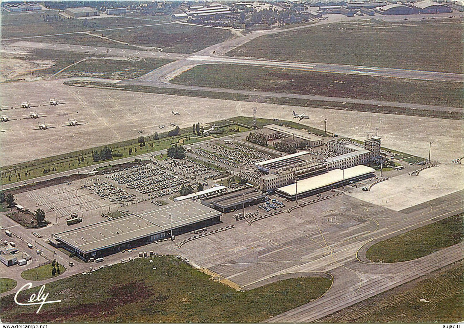 Dép 33 - Aviation - Avions - Aéroports - Merignac - L'aéroport international de Bordeaux Mérignac - bon état