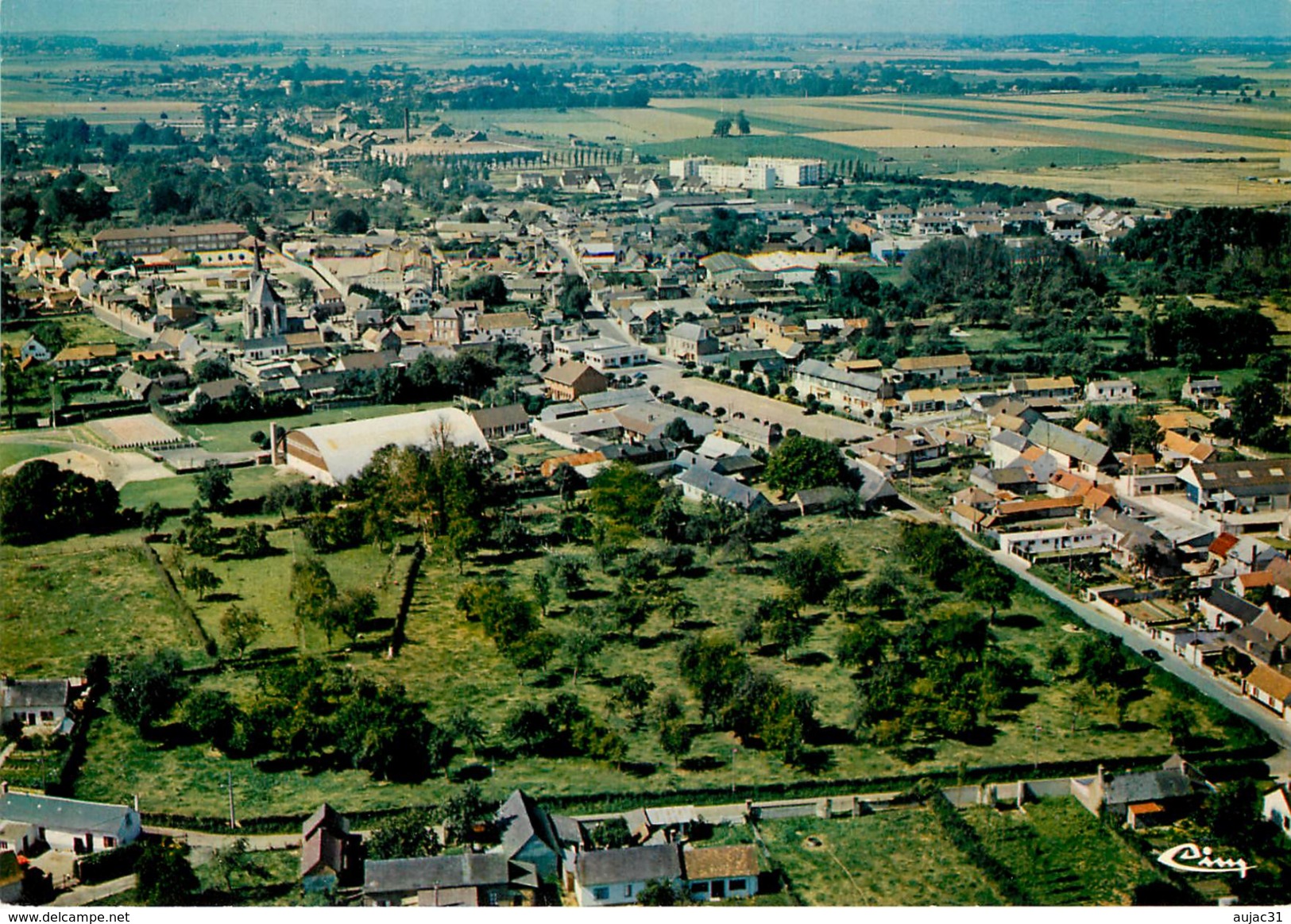 Dép 80 - Feuquieres en Vimeu - Vue générale aérienne - bon état général