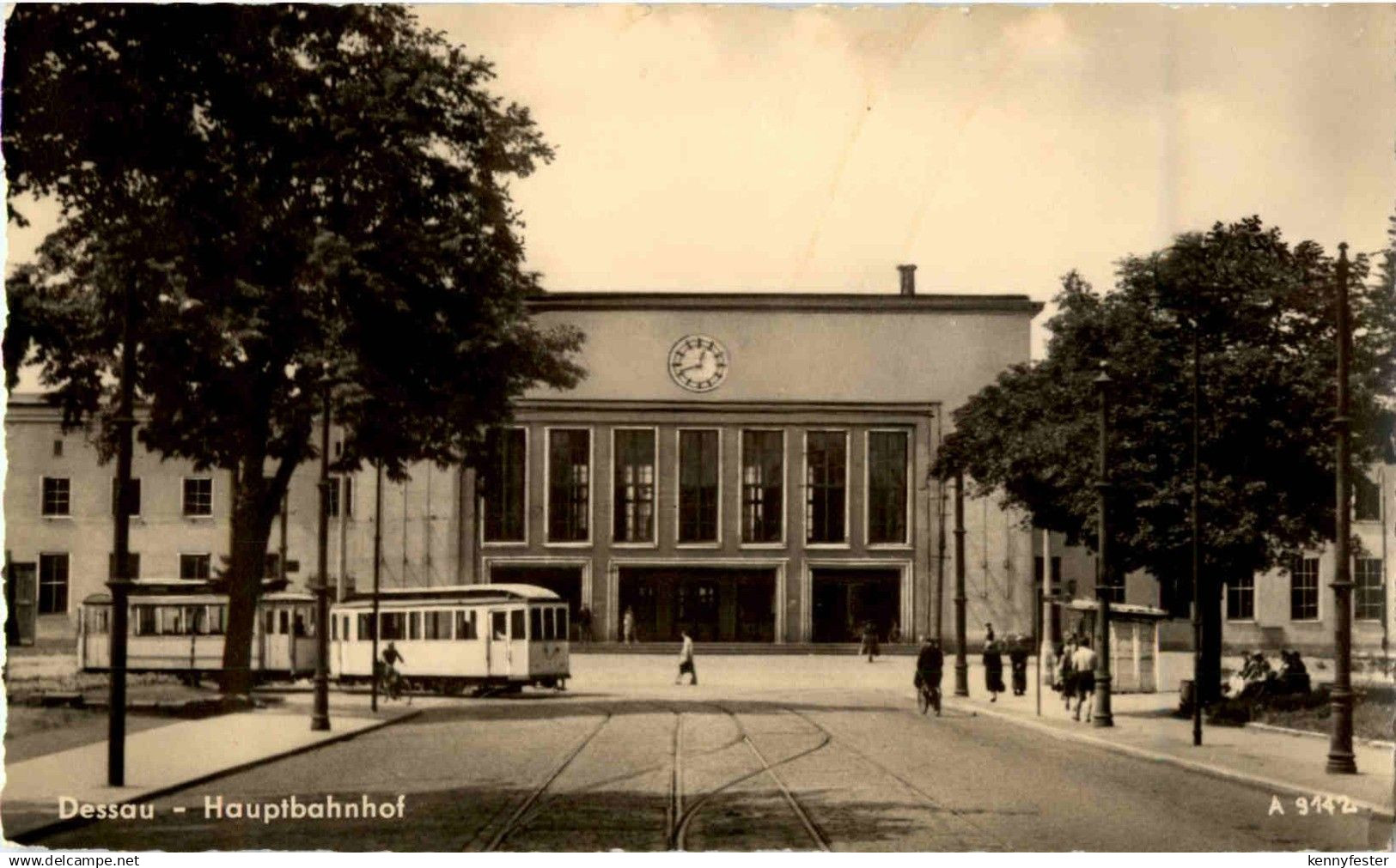 Dessau - Hauptbahnhof - Strassenbahn