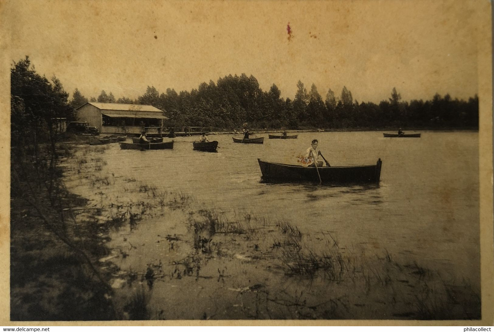 Dessel - Desschel // Campingstrand - uitbater Th. Hens 1939 vlekkig