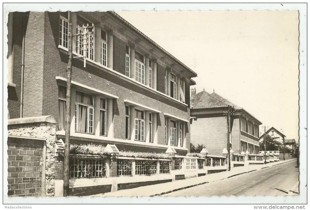 Deuil la Barre  (Val d´Oise) Groupe scolaire