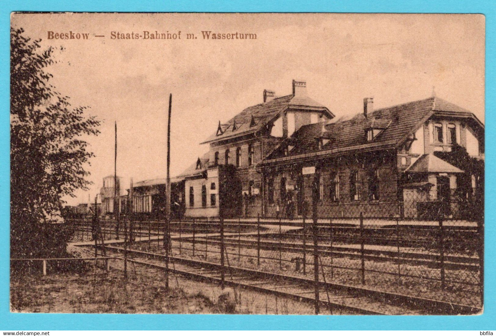 DEUTSCHLAND Ansichtskarte Staats Bahnhof mit Wasserturm 1923 Beeskow Bahrfrankatur