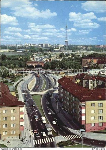 72512686 Halensee Berlin Stadtautobahn mit Funkturm Halensee Berlin