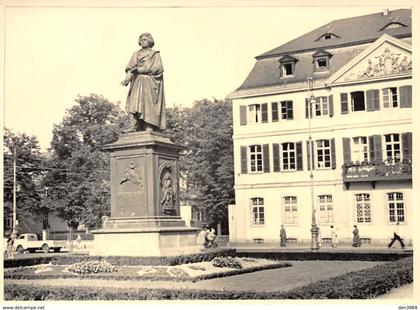 Allemagne - Rhénanie-du-Nord-Westphalie - BONN - Statue de Beethoven