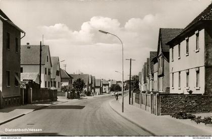 DIETZENBACH, Hessen, Unbekannte Straßenszene (1962) Foto-Ak