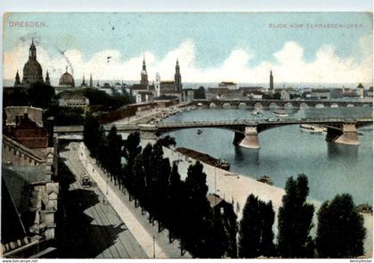 Dresden, Blick vom Terrassen-Ufer