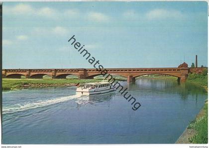 Minden - Kanalbrücke - Fahrgastschiff