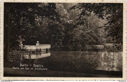 Berlin-Steglitz - Partie am See im Stadtpark