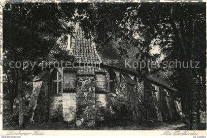 43264082 Lueneburger Heide Alte Dorfkirche Lueneburger Heide