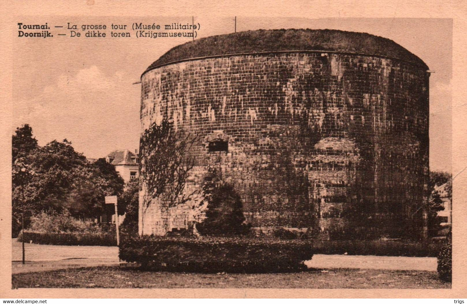 Doornik - de Dikke Toren (Krijgsmuseum)