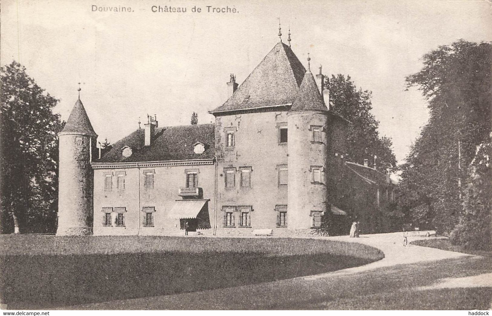 DOUVAINE : CHATEAU DE TROCHE