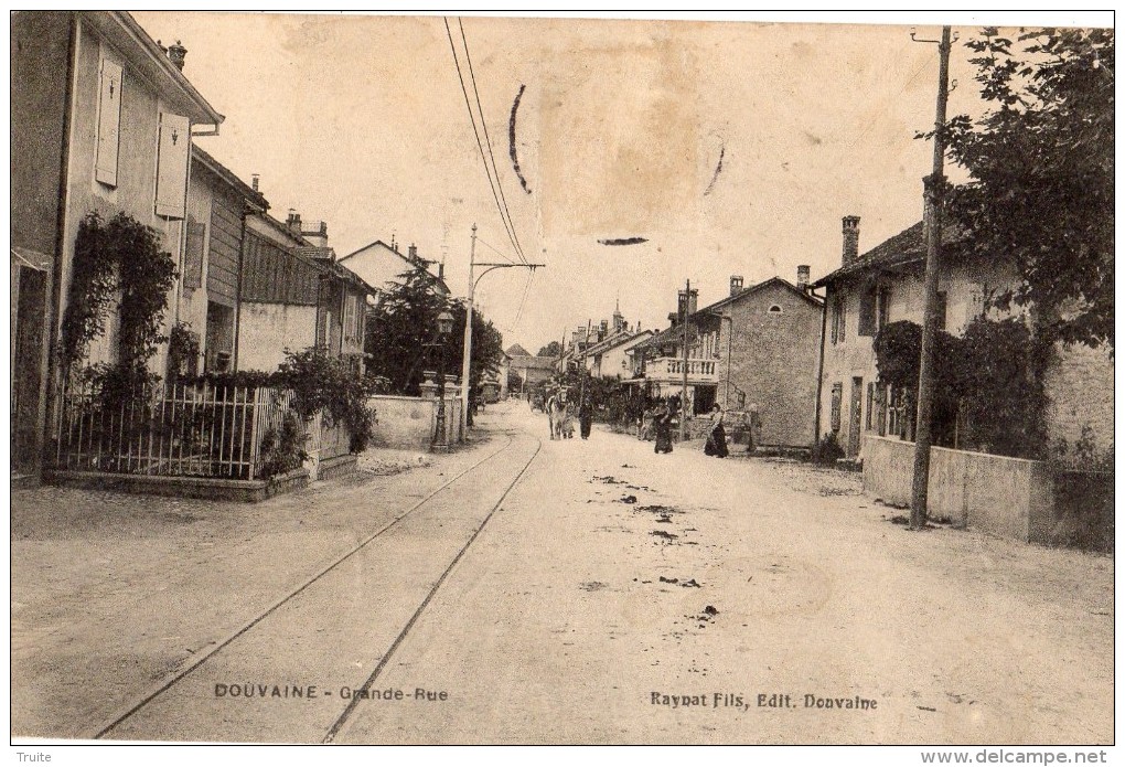 DOUVAINE GRANDE-RUE ANIMEE 1909