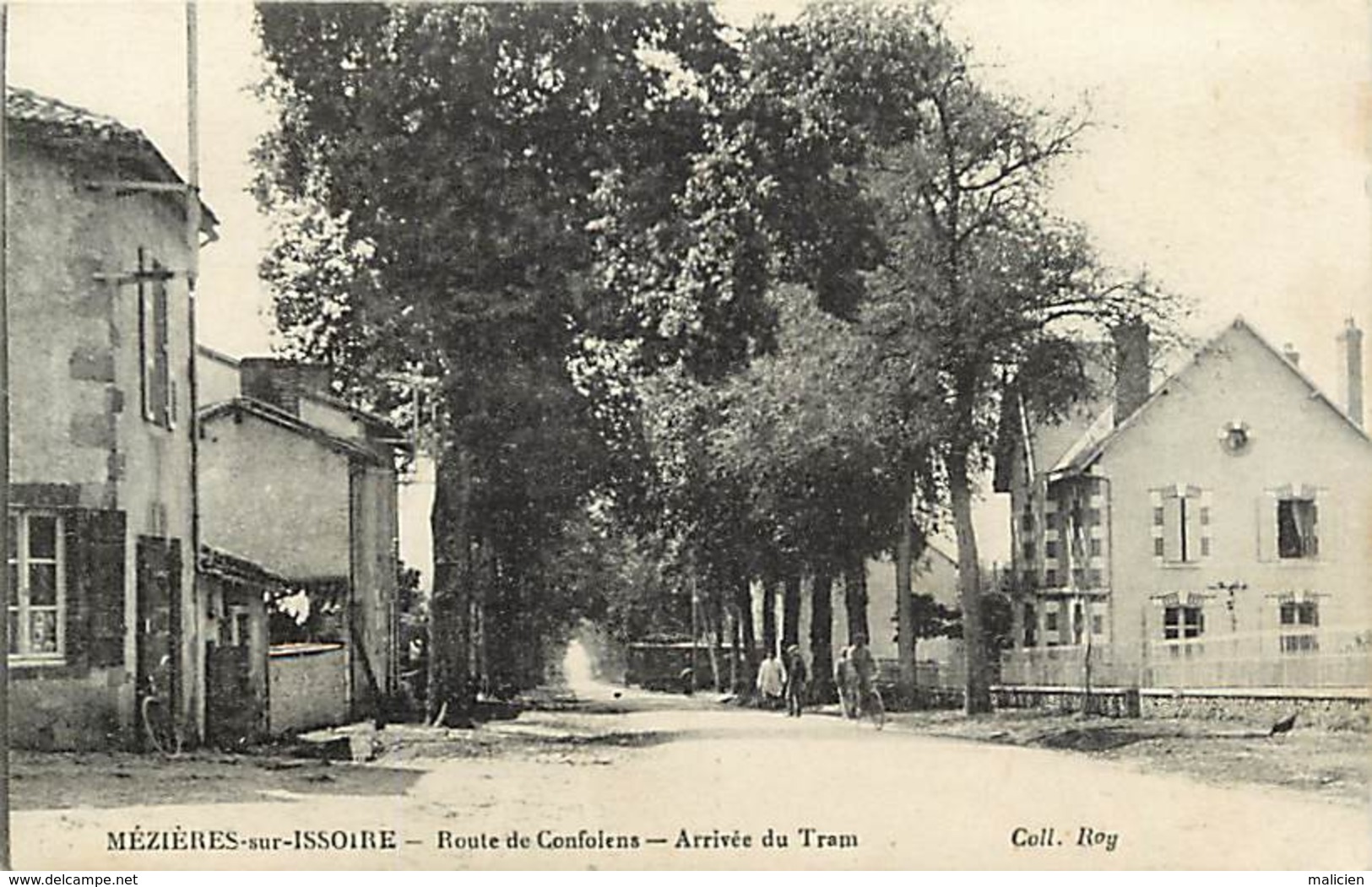 dpts div.-ref-AK1000- haute vienne - mezières sur issoire - mezière sur issoire - arrivée du tram -route de confolens -