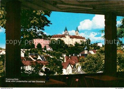 72919582 Freising Oberbayern Blick vom Lindenkeller auf den Domberg Freising