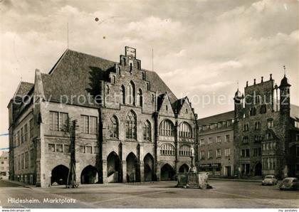 73142031 Hildesheim Marktplatz Rathaus Brunnen Hildesheim