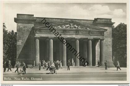 Berlin - Mitte - Neue Wache - Ehrenmal - Foto-AK 30er Jahre