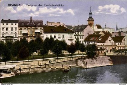 Spandau - Partie an der Charlottenbrücke