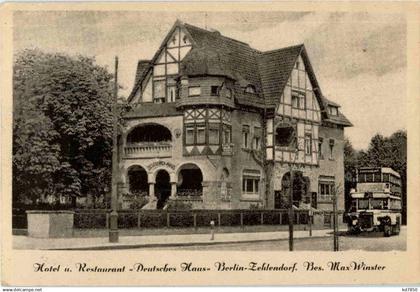 Berlin Zehlendorf Deutsches Haus - Bus