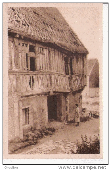 ECOUCHE (ORNE) 8 VIEILLE MAISON