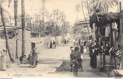 Egypt - ASWAN - A street - Publ. Levy L.L. 9