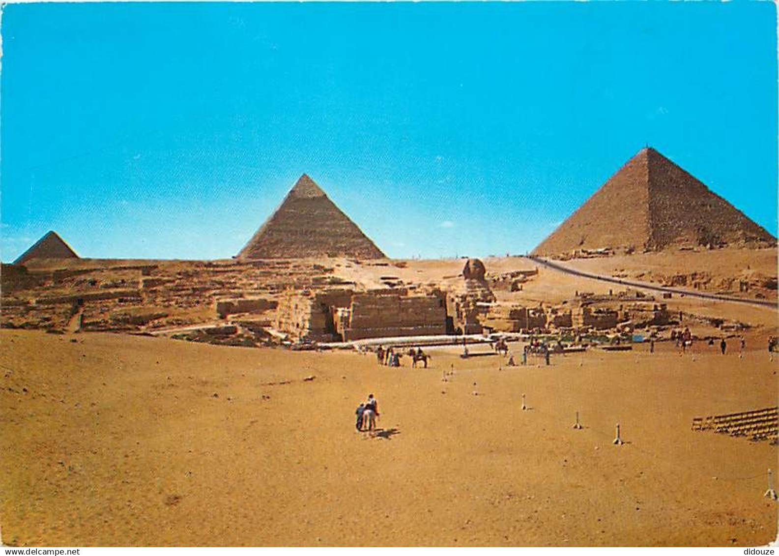 Egypte - Gizeh - Giza - Pyramids and Sphinx - Les Pyramides et le Sphinx - Voir Timbre - CPM - Voir Scans Recto-Verso