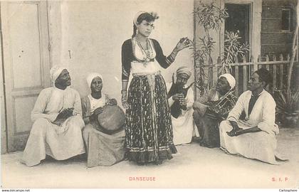 CPA Afrique > Egypte > Personnes Danseuse - Musiciens