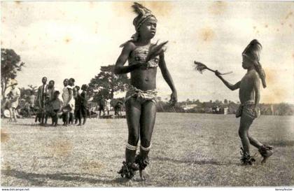 Jeunes danseuses de Man