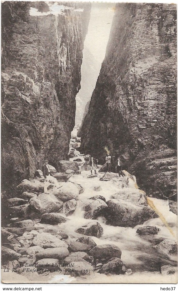 Environs de Luchon - La Rue d'Enfer