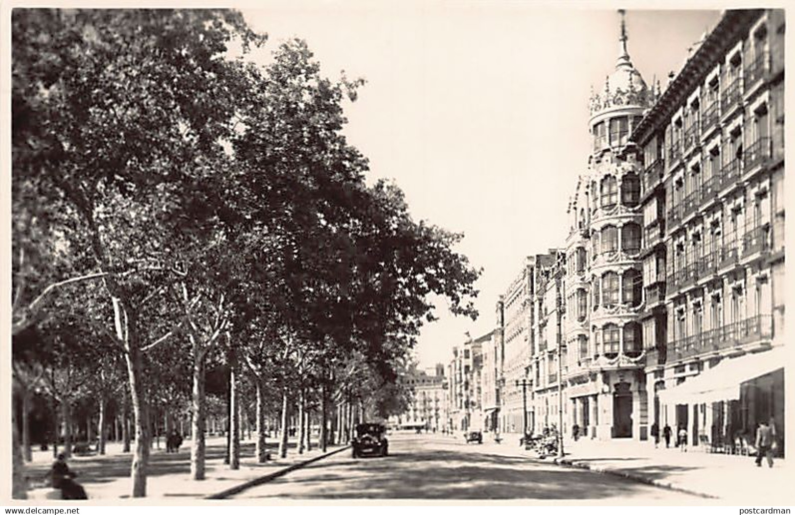 España - VALLADOLID (Cast. y León) Avenida del General Franco - Ed. G. Garrabella 27