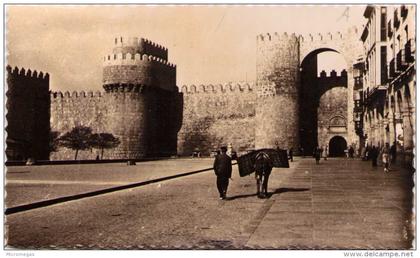 ÁVILA - Puerta de Alcazar