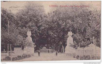 POSTAL DE LERIDA DE  LA ENTRADA A LOS CAMPOS ELISEOS DEL AÑO 1944 (ROSA VALLS)