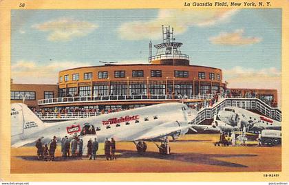 Usa - NEW YORK CITY - La Guardia Field - Airport - Douglas DC3