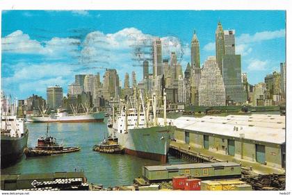 Lower Manhattan Skyline and East River as seen from Brooklyn - New-York