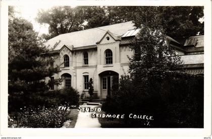 PC US, NY, SARATOGA SPRINGS, SKIDMORE COL, Vintage REAL PHOTO Postcard (b49541)