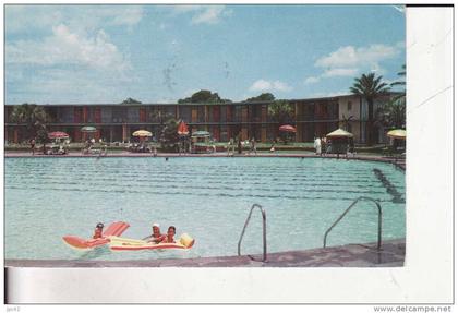 Shamrock-Hilton hôtel Pool showing the New Lanai Unit