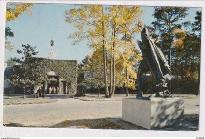 AK 033903 USA - Virginia - Newport News - The Mariners Museum - Entrance