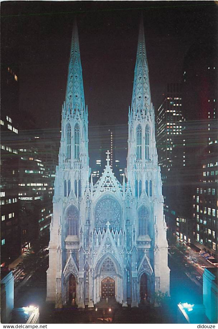 Etats Unis - New York City - Saint Patrick's Cathedral - Cathédrale - Vue de Nuit - Etat de New York - New York State -