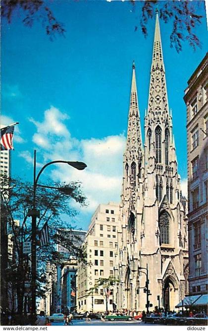 Etats Unis - New York City - Saint Patrick's Cathedral - Cathédrale - Automobiles - Etat de New York - New York State -