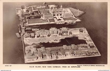 ETATS-UNIS - Ellis Island - New York Harbour - From an Aeroplane - vue d'ensemble - Carte Postale Ancienne