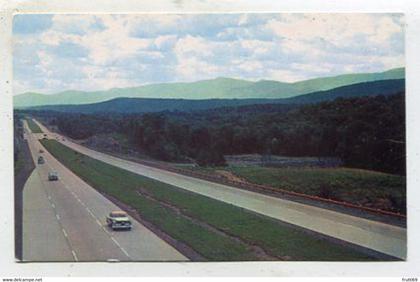 AK 056155 USA - New York State Thruway showing Catskill Mts. in the background