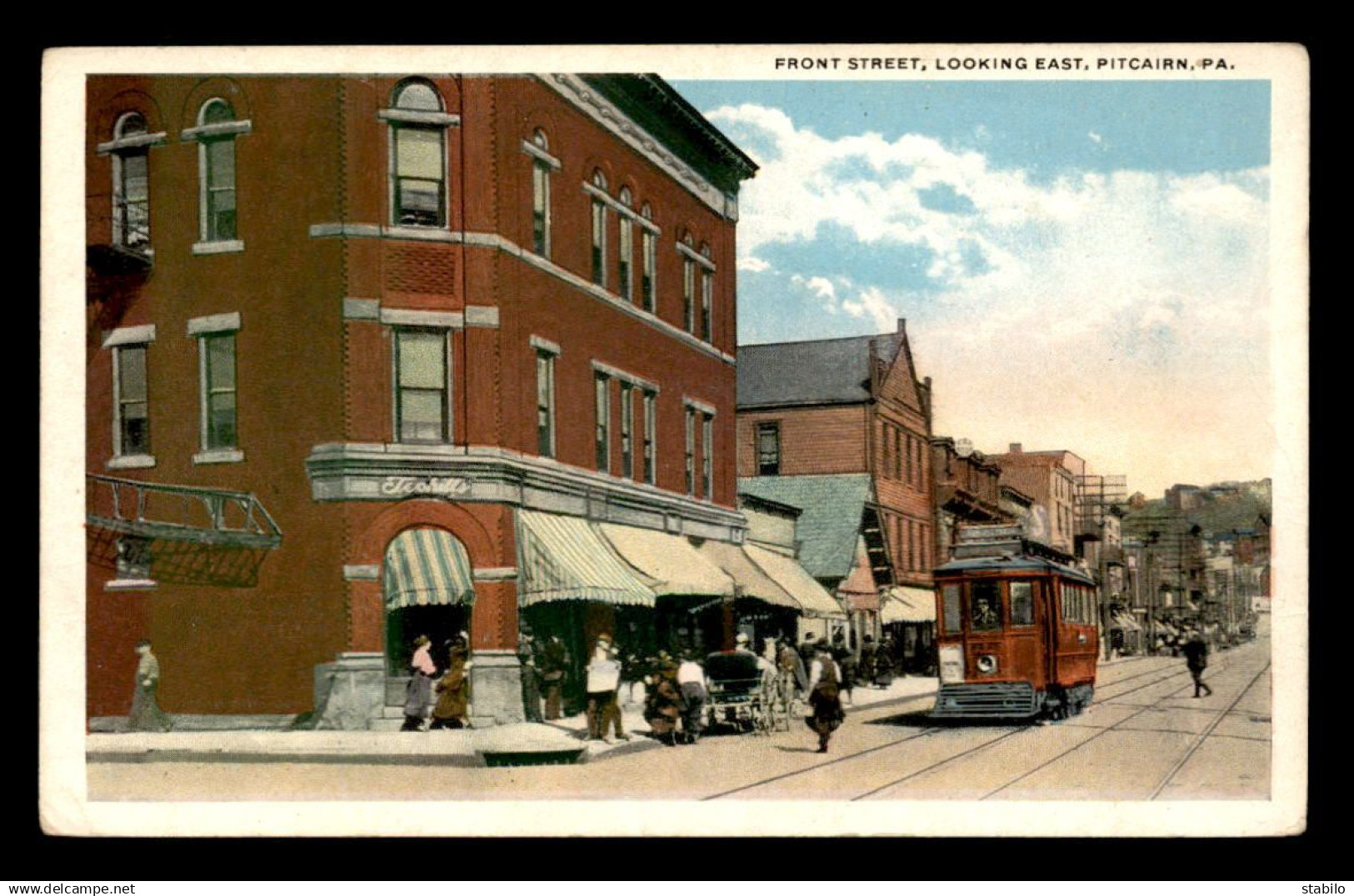 ETATS-UNIS - PITCAIRN - FRONT STREET, LOOKING EAST