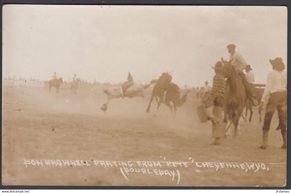 192?. Photo-POST CARD. Don Brownell parting from "Pete". Cheyenne, Wyoming. (Poublepay.) - JF301673