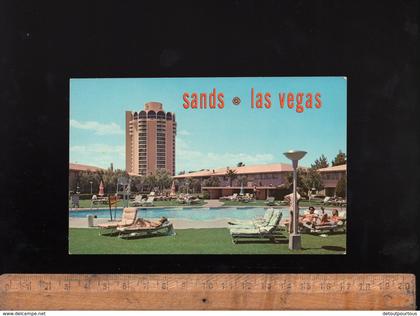 LAS VEGAS Nevada USA : SANDS HOTEL on the strip poolside