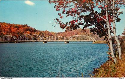 Etats-Unis - West Virginia - Morgantown - Cheat River Bridge - état