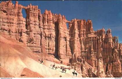 11491229 Bryce Canyon National Park The Wall of Windows Horseback trail